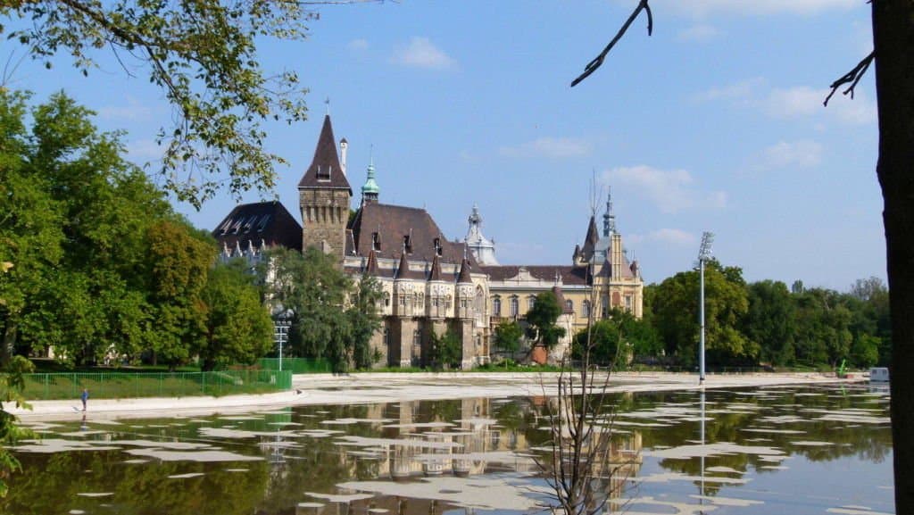 Castlebook · Vajdahunyad Castle